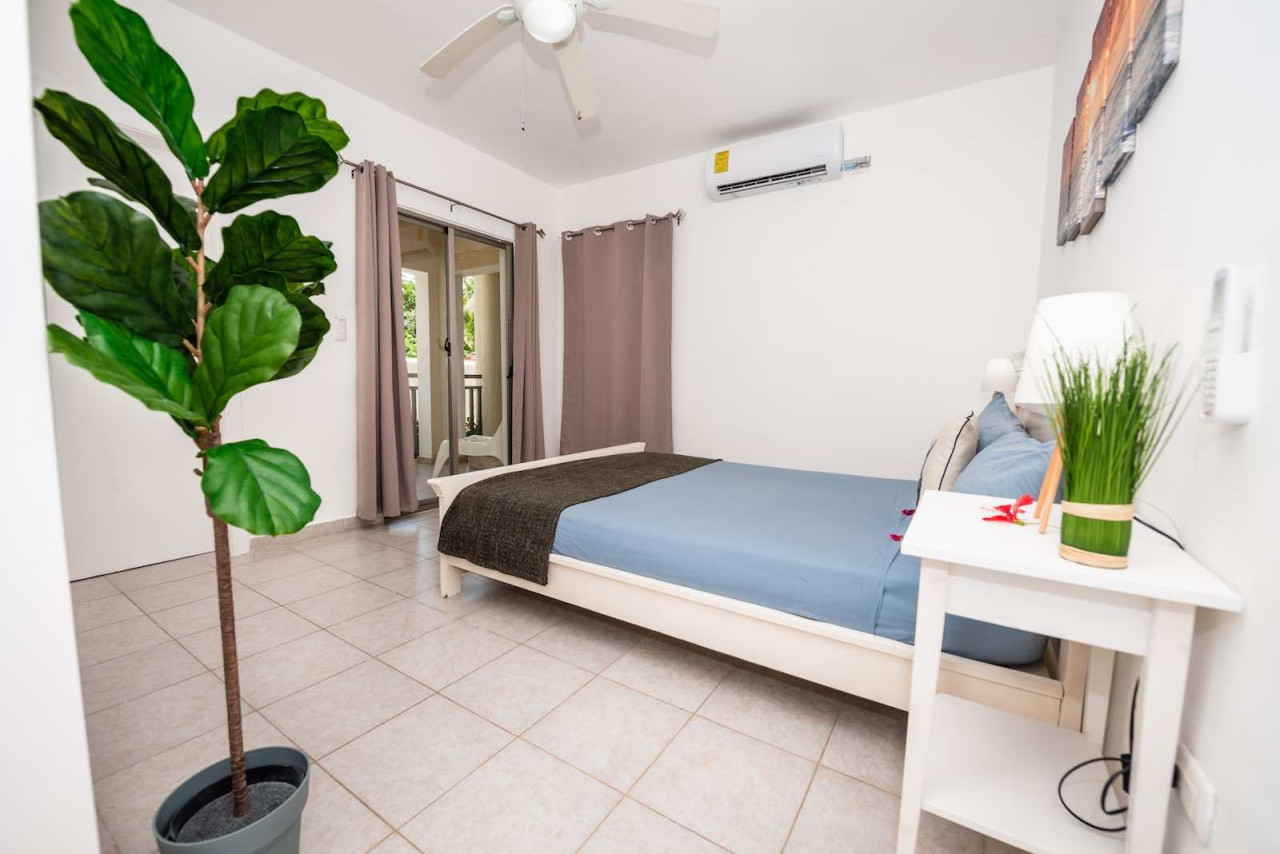 Experimente el epítome de la vida de lujo en un condominio de 2 dormitorios y 2,5 baños en Bávaro, Punta Cana