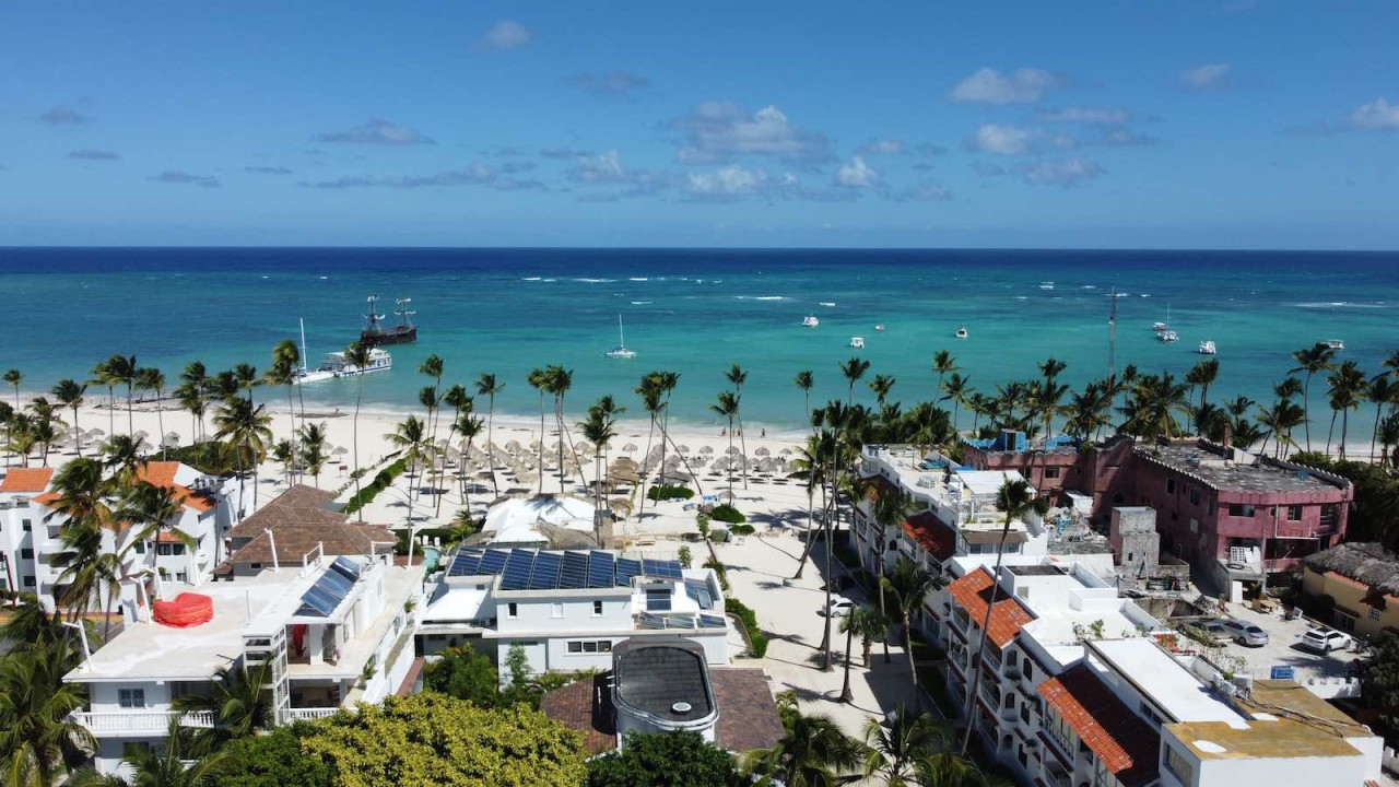 Luxurious Penthouse in Bavaro: A Dream Beachfront Property