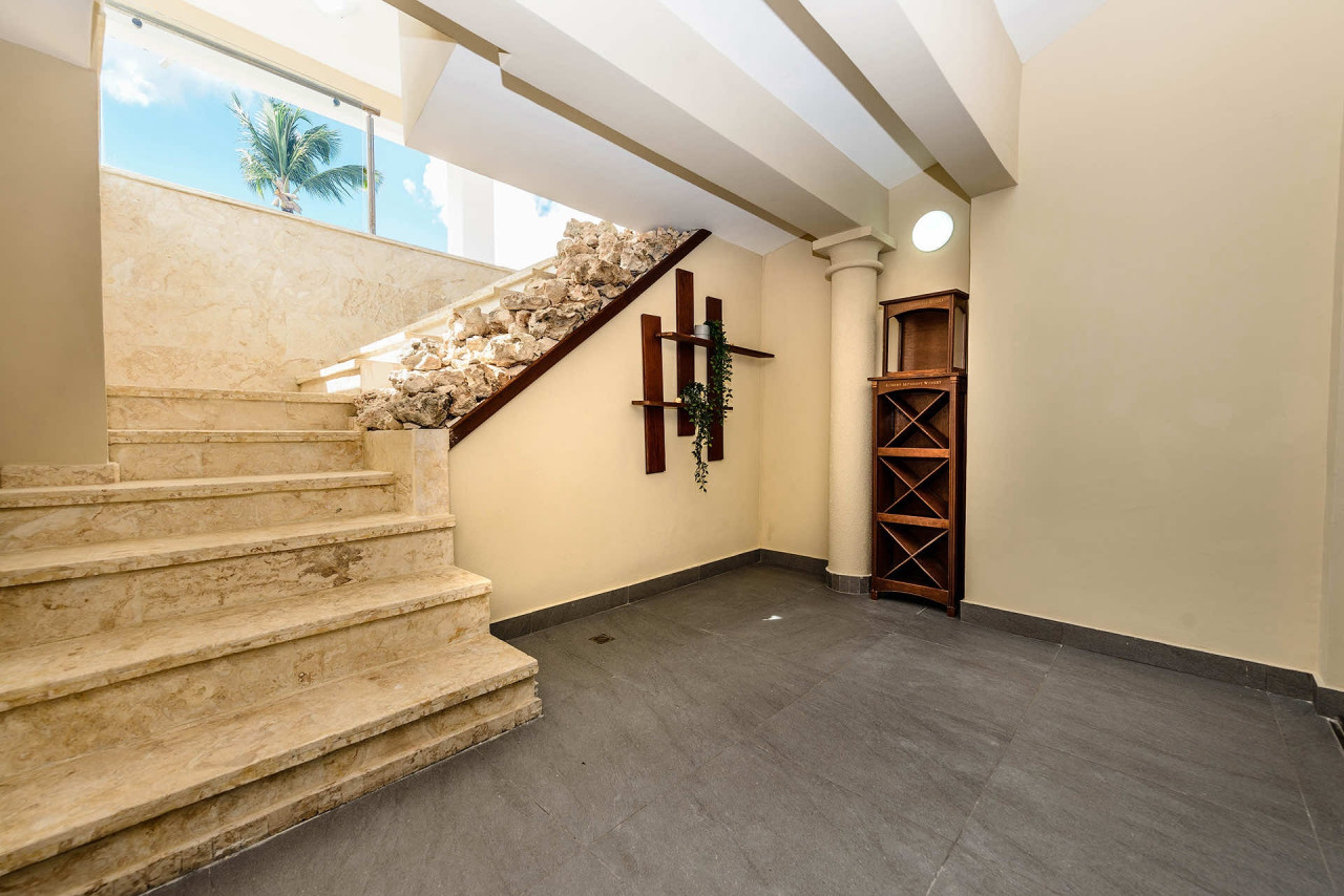 Luxurious Penthouse in Bavaro: A Dream Beachfront Property