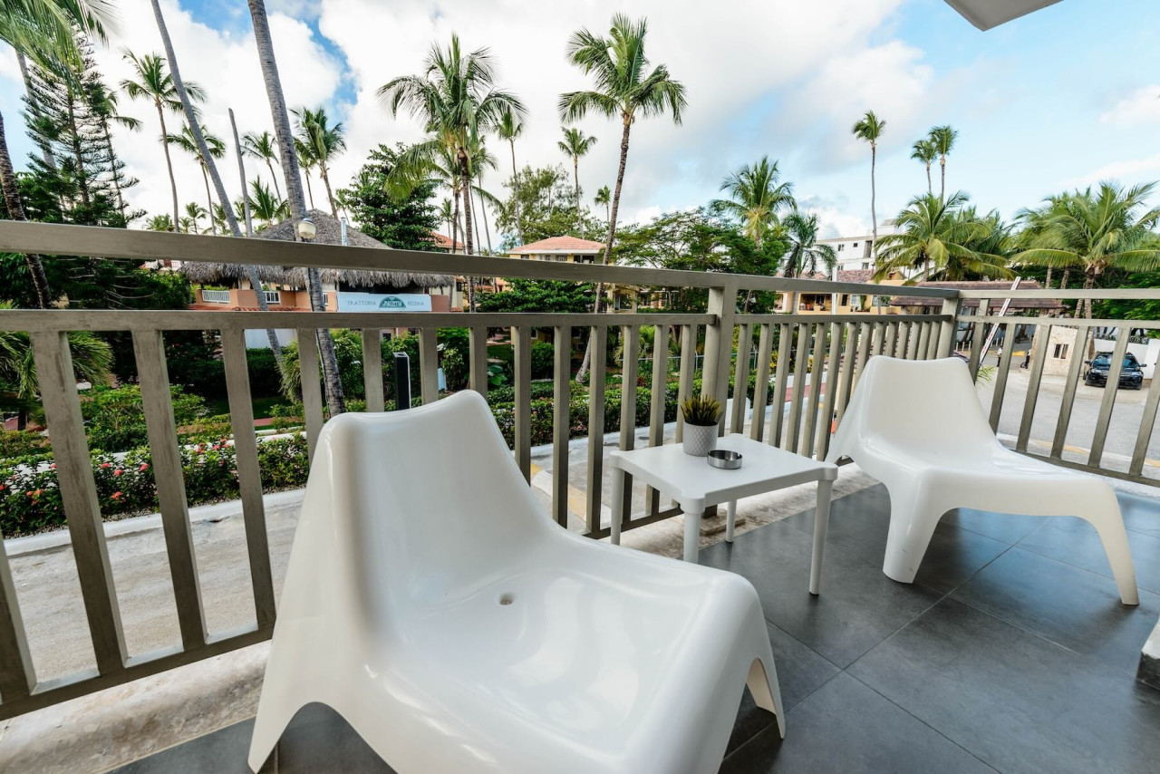 Los Corales Condo: Modern 1 bedroom Apartment in Bavaro