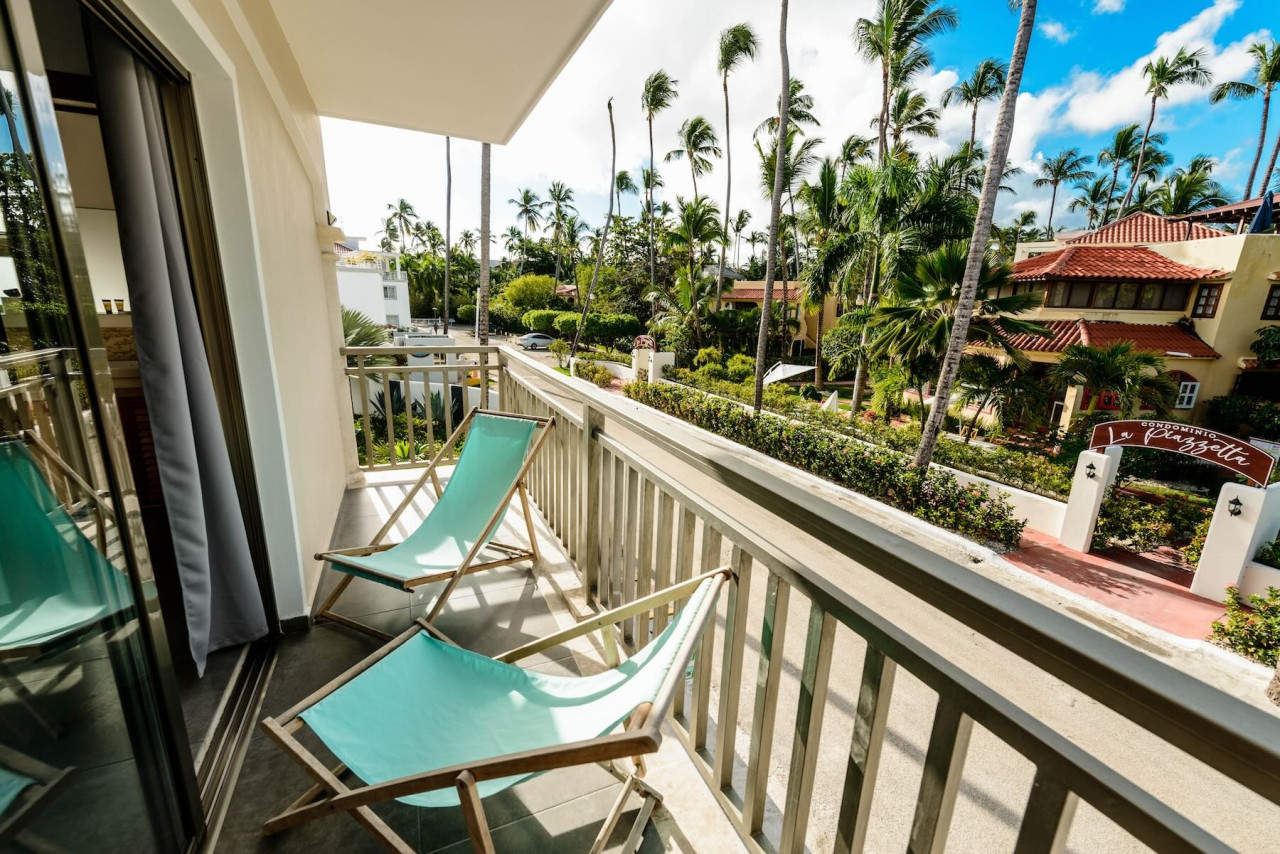 Los Corales Condo: Modern 1 bedroom Apartment in Bavaro