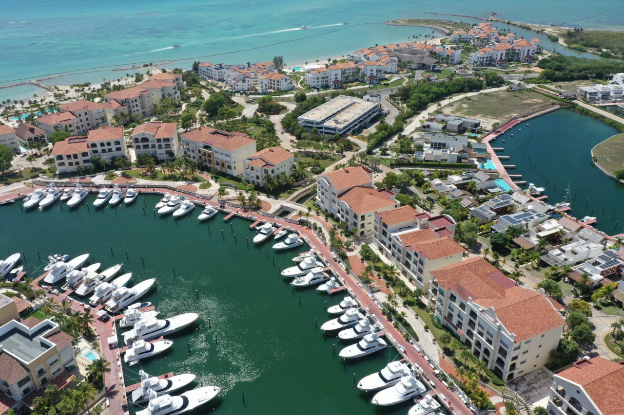 Magnificent apartment project in Cap-Cana’s Marina.