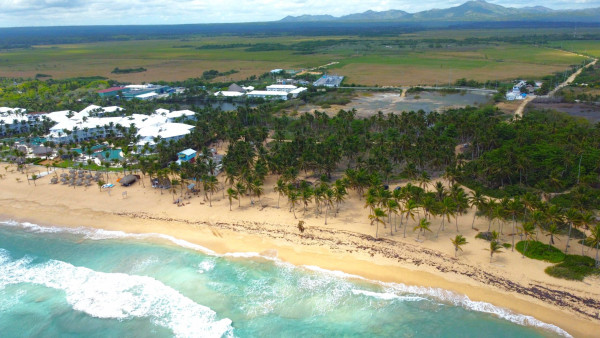 Terreno de Playa para Desarrollo Hotelero en Uvero Alto, Bavaro