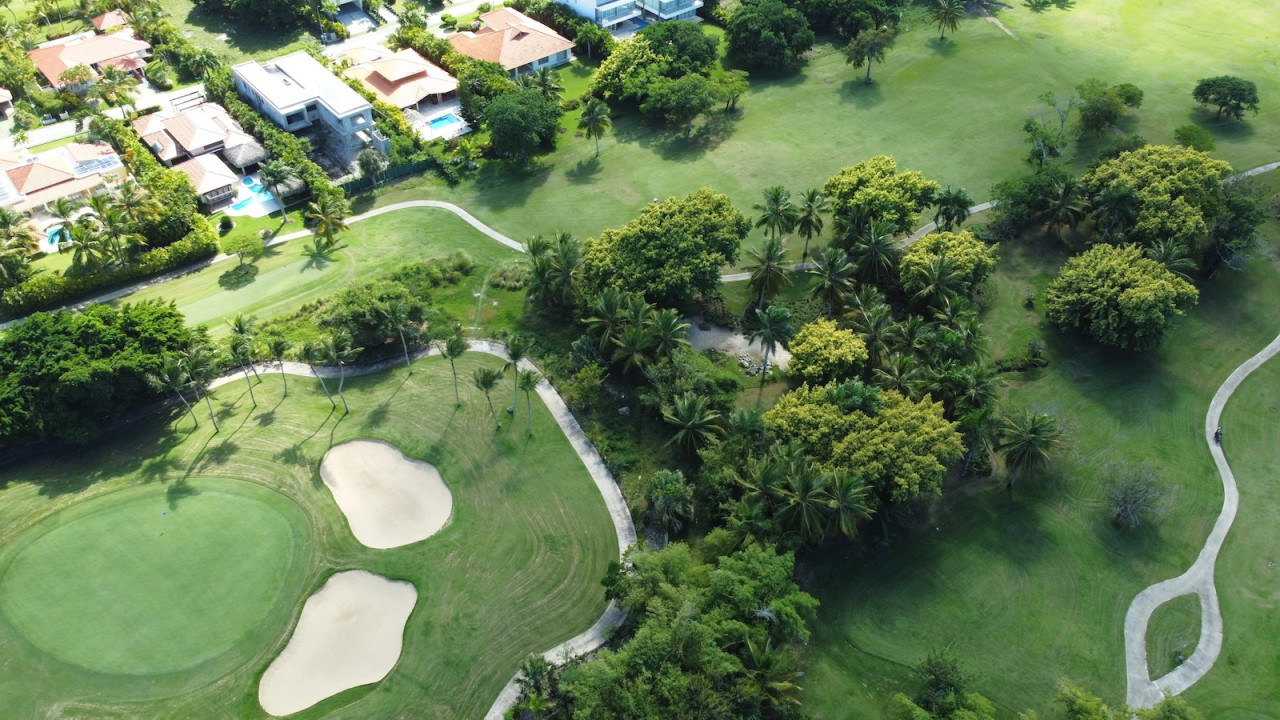 Luxurious Golf-Front Living: Exclusive Apartments In Cocotal Golf And Country Club