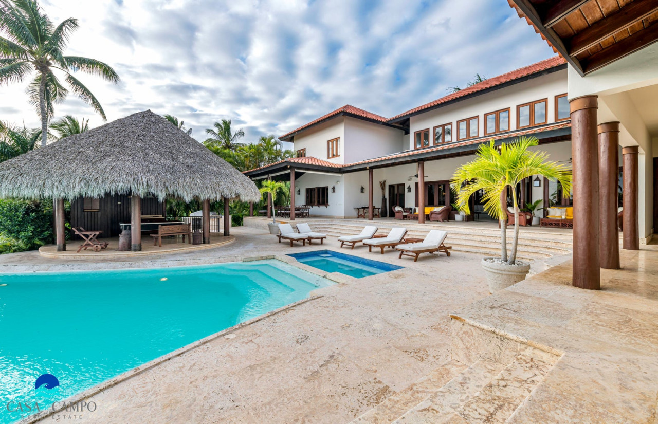 Secluded Elegance: A Spacious 5-Bedroom Villa in Casa de Campo