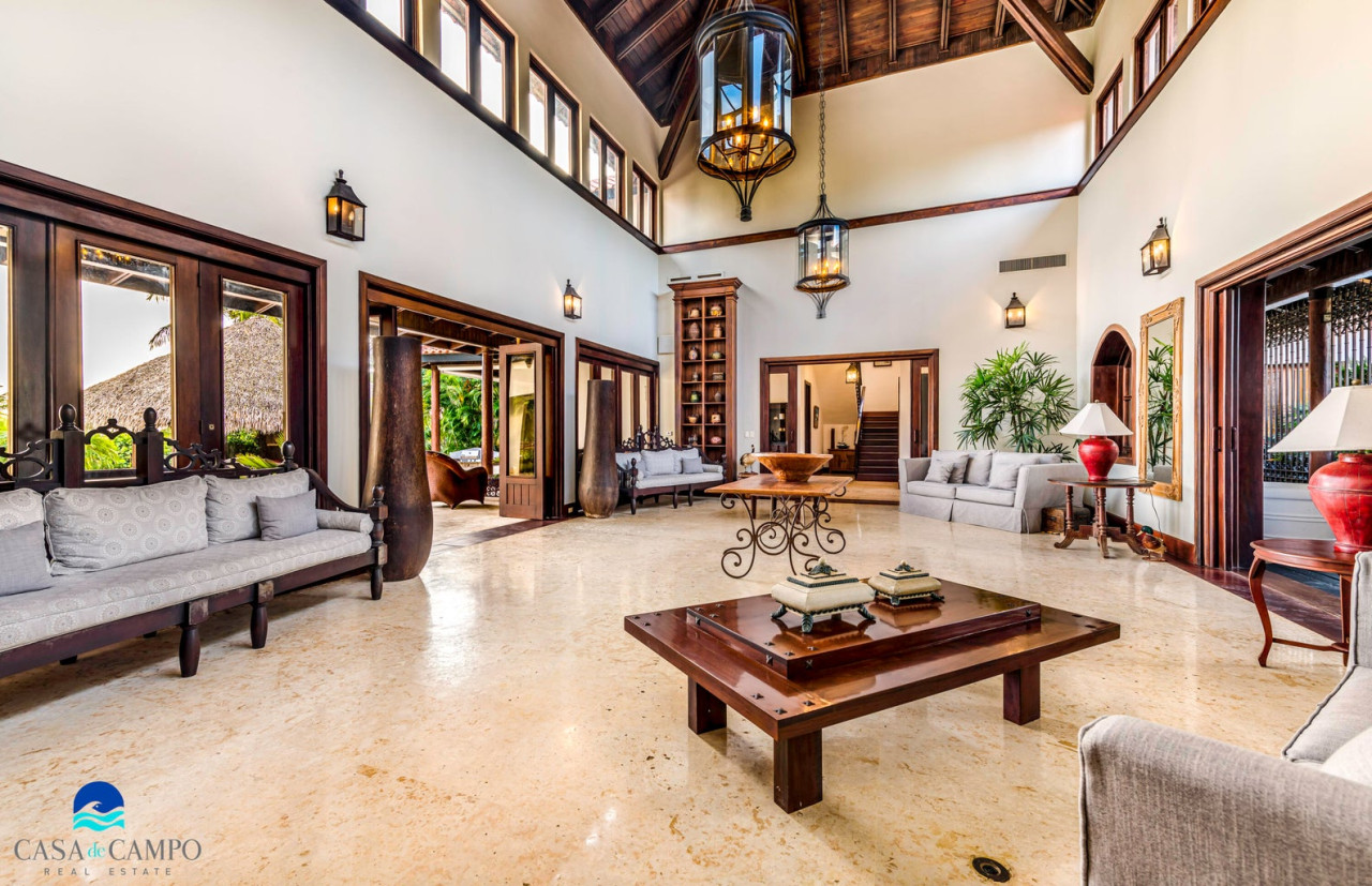 Secluded Elegance: A Spacious 5-Bedroom Villa in Casa de Campo