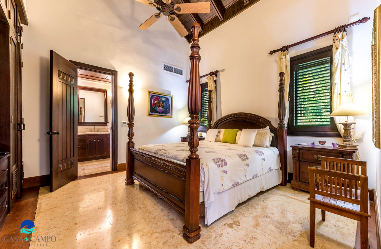 Secluded Elegance: A Spacious 5-Bedroom Villa in Casa de Campo