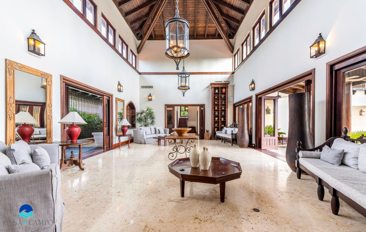 Secluded Elegance: A Spacious 5-Bedroom Villa in Casa de Campo