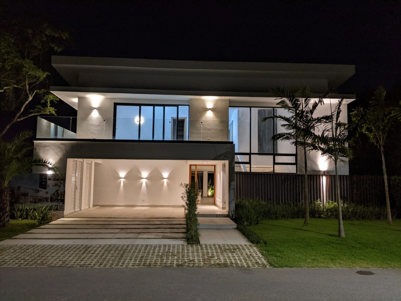 Excellent Villa With Stunning Pool In Punta Cana West