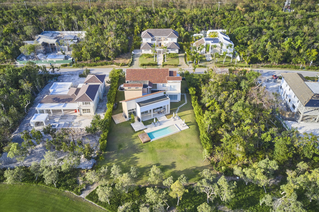 Opulent Villa With Panoramic Golf Views And Spectacular Pool In Punta Cana Resort