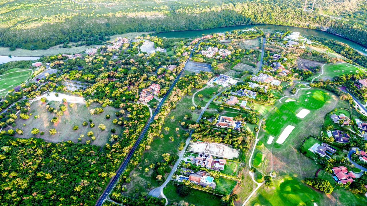 Garden View Elegance in Casa de Campo 2836 m2 / 30,534.3 ft2