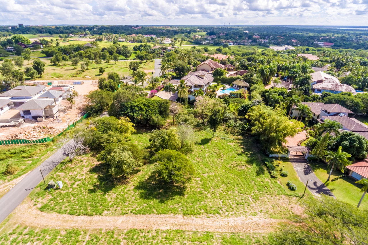 Exclusive Land in Casa de Campo 3750 m2 / 40,365 ft2
