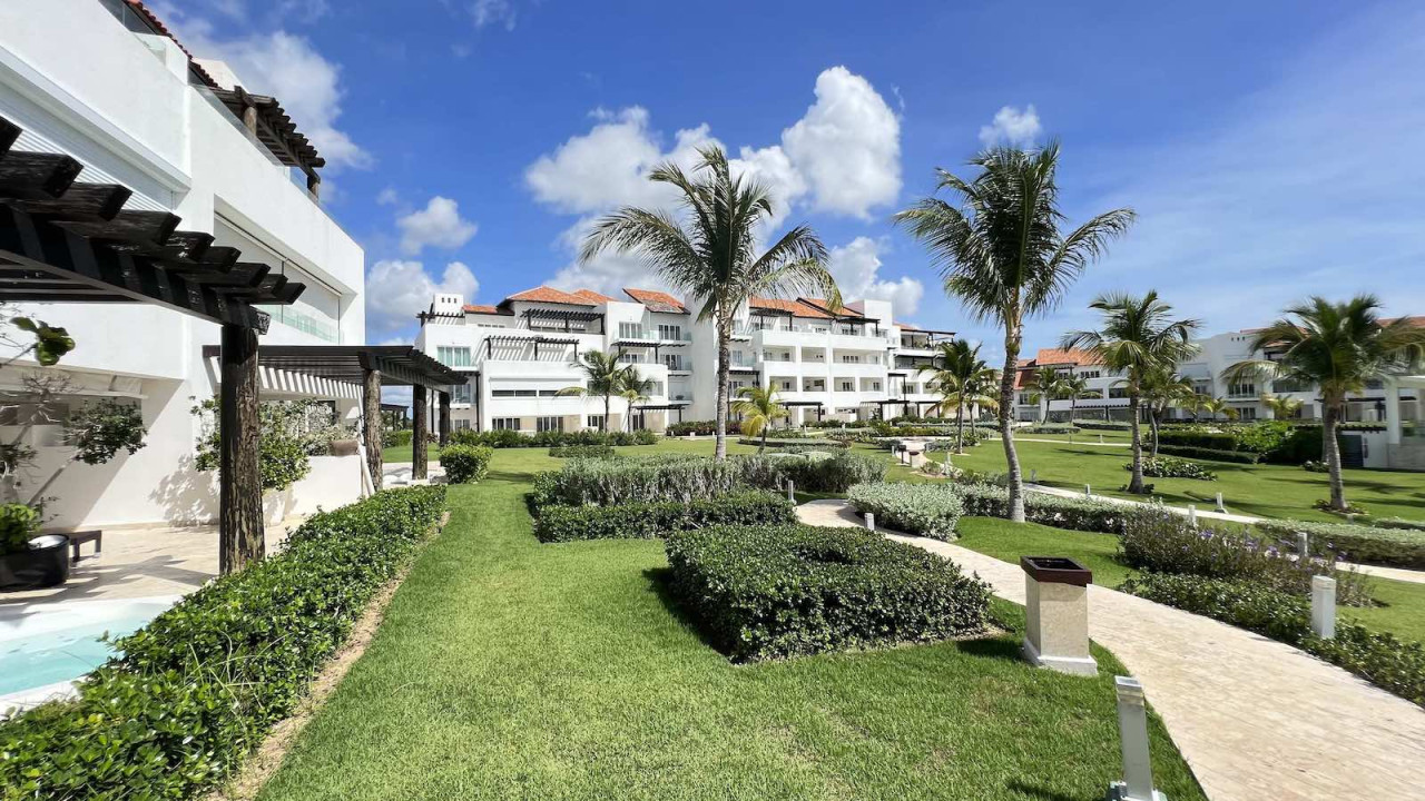Special Offer on Luxurious Ocean View Condo in Cap Cana
