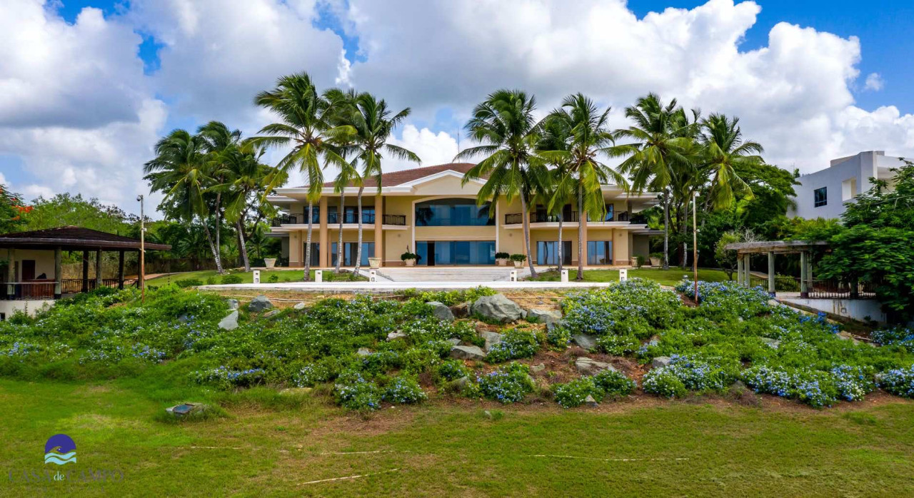 Exclusive 5-Bedroom Ocean-View Villa in Casa de Campo