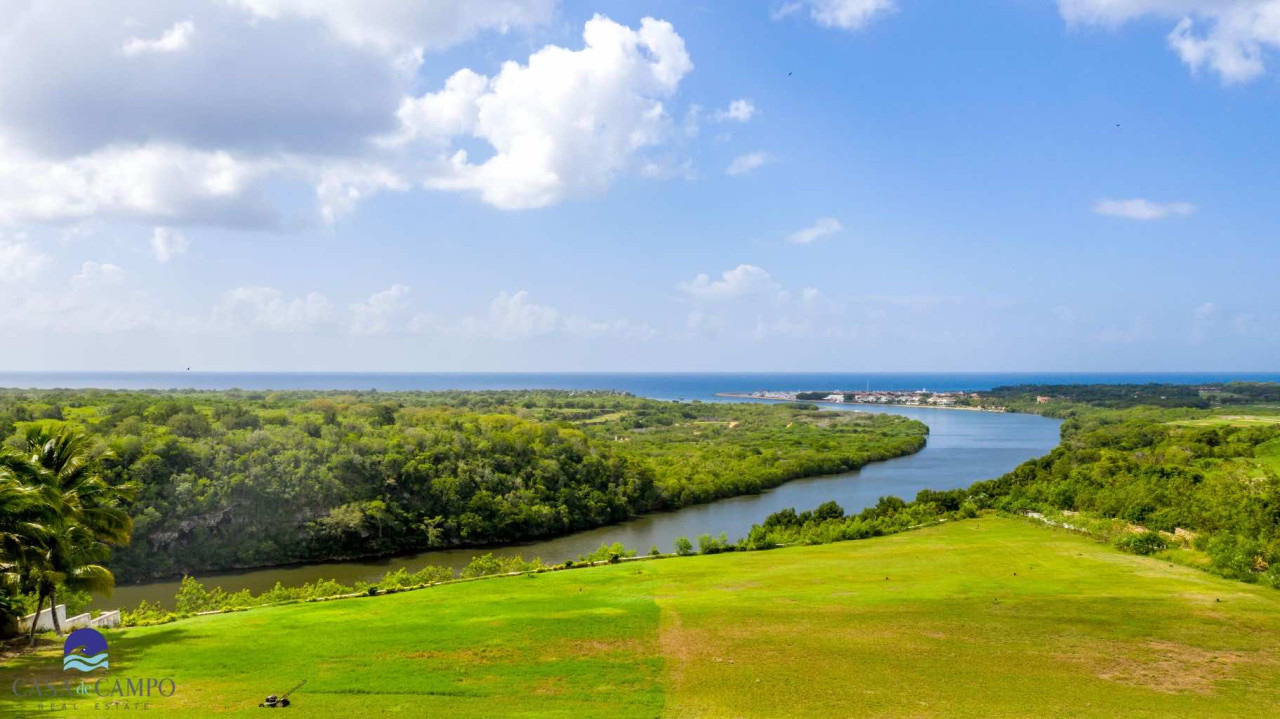 Exclusive 5-Bedroom Ocean-View Villa in Casa de Campo