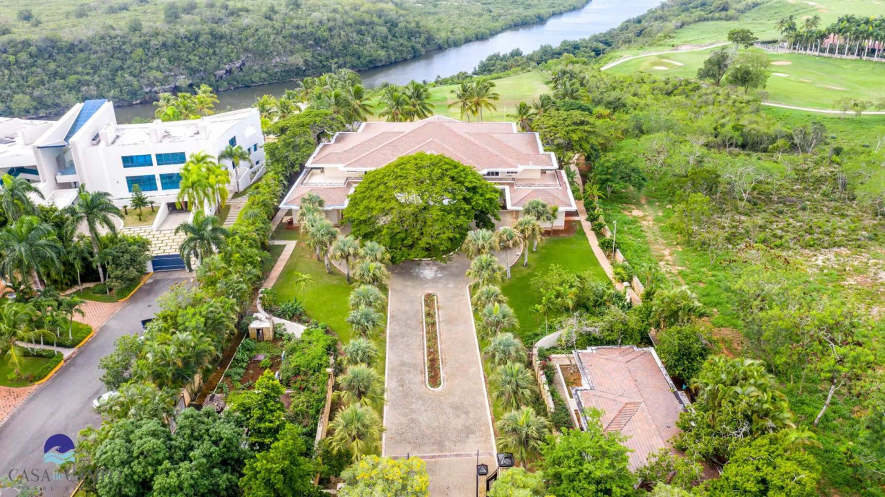 Exclusive 5-Bedroom Ocean-View Villa in Casa de Campo