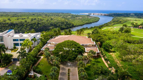 Exclusive 5-Bedroom Ocean-View Villa in Casa de Campo