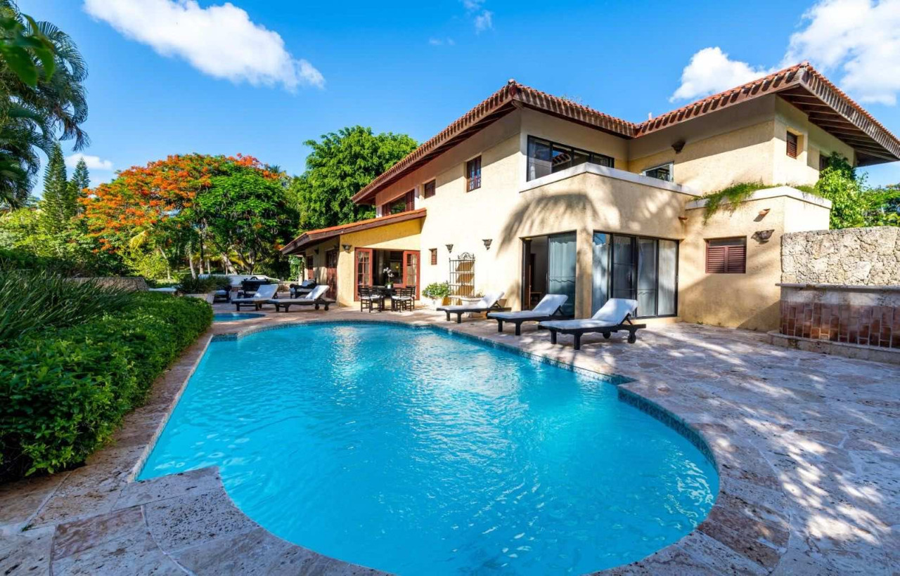 Exquisite 5-Bedroom Villa in Casa de Campo: A Blend of Luxury and Nature