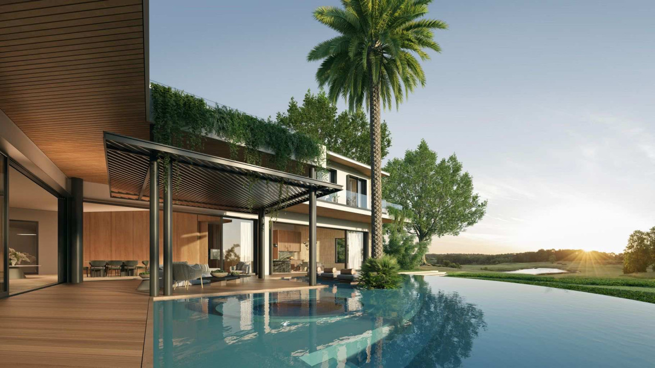 Modern Elegance Meets Golf Course Views: Majestic 6-Bedroom Villa in Casa de Campo