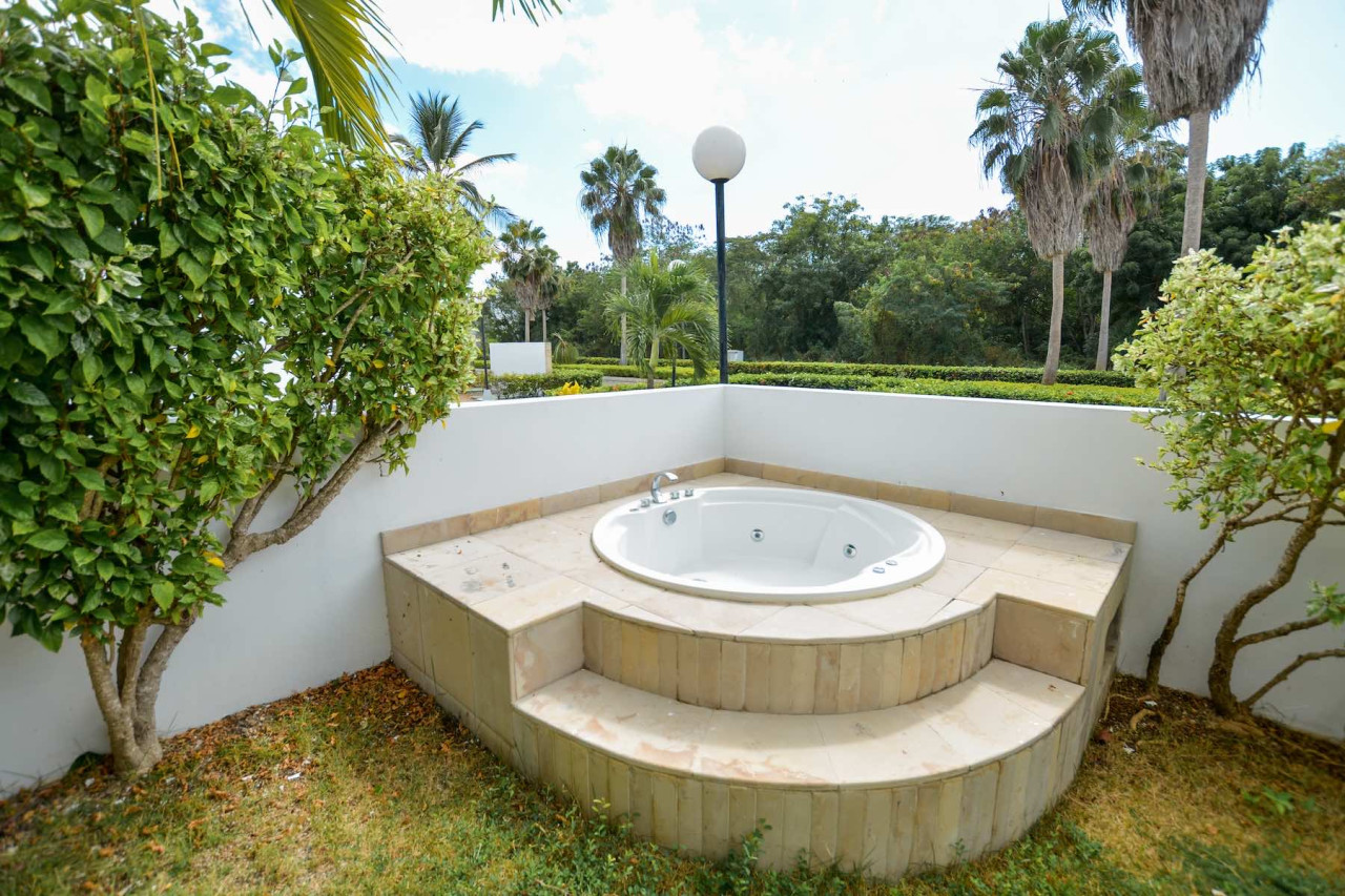 Discover Your Dream Life in a Playa Nueva Romana Apartment Near the Beach