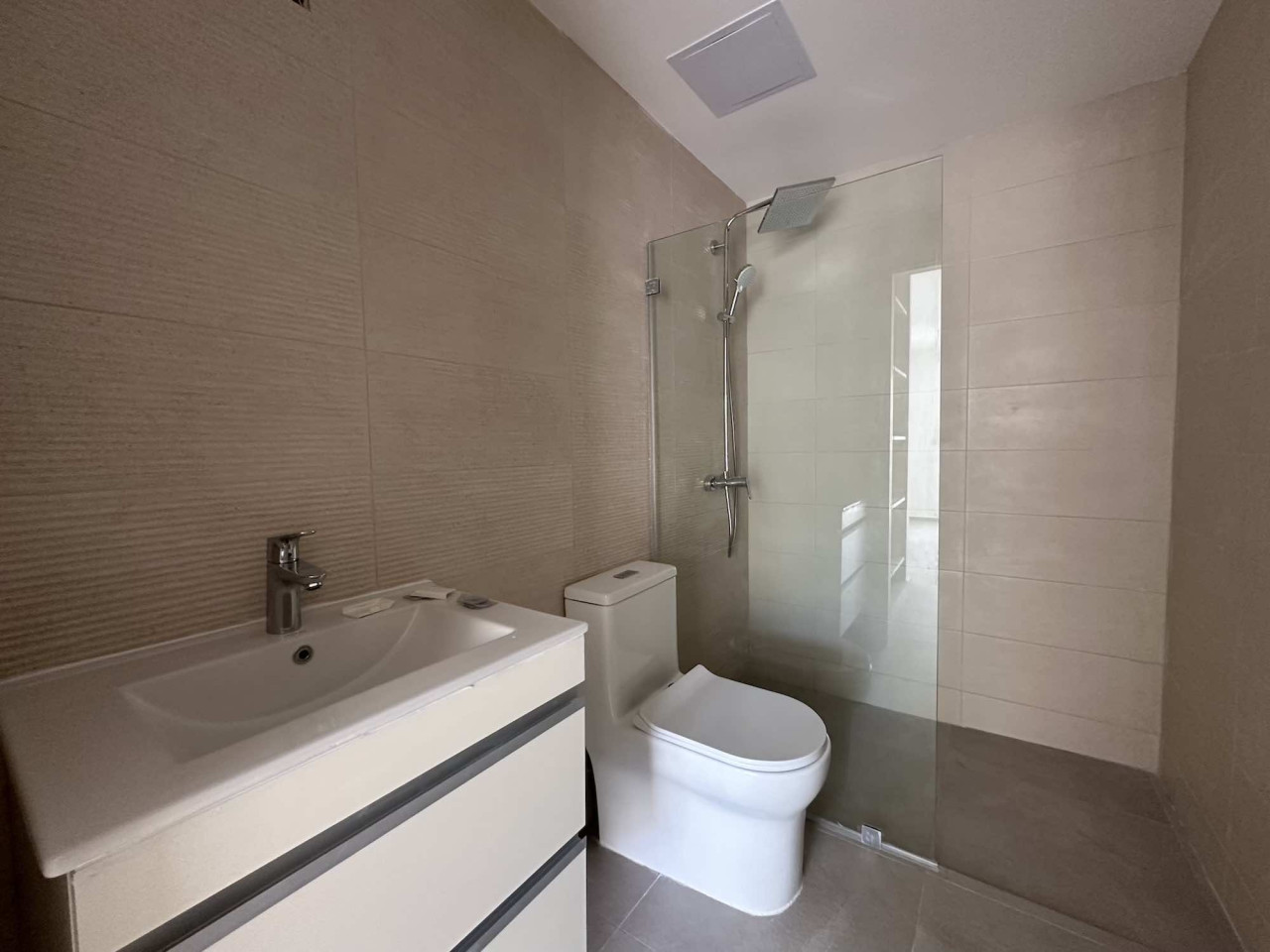 Luxury Living in Playa Nueva Romana