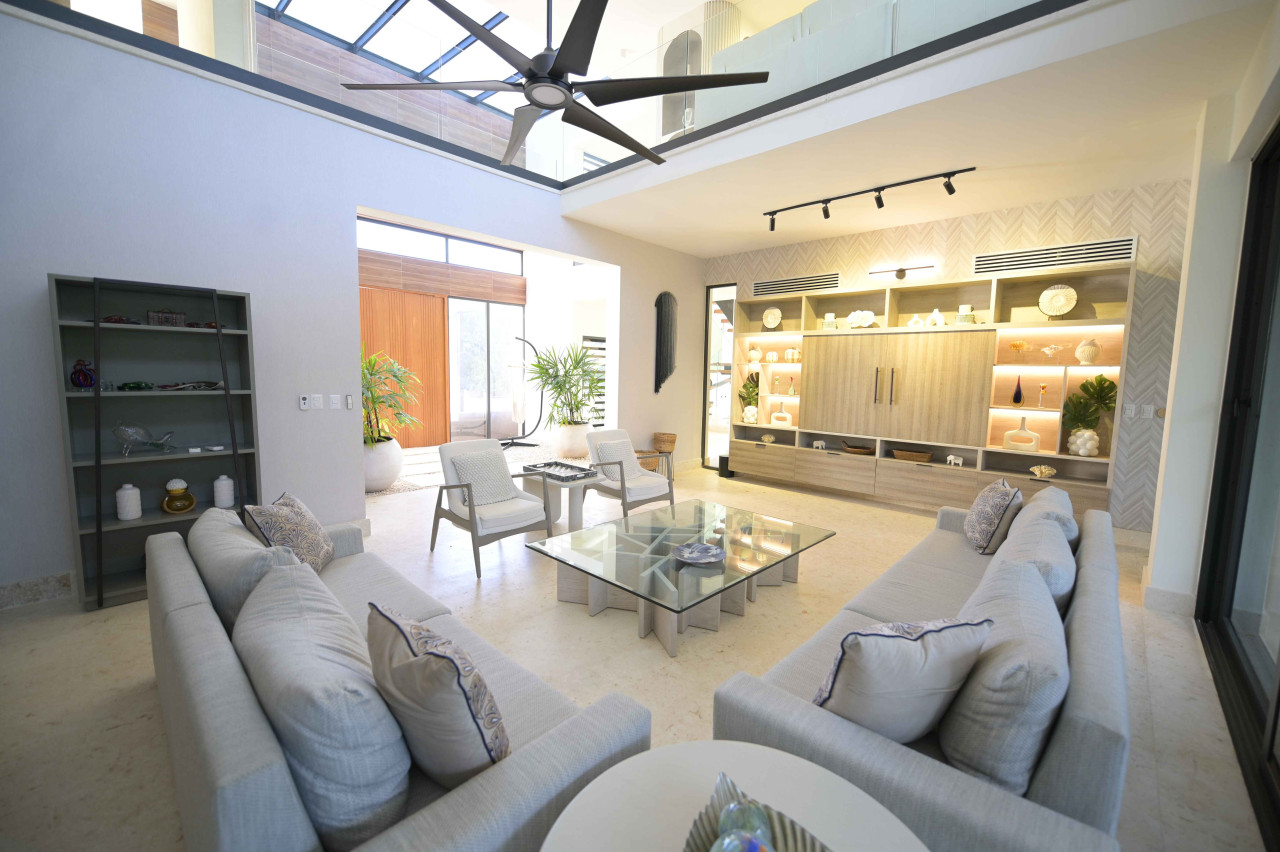 Luxurious 5-Bedroom Villa With Pool And Terrace In Punta Cana Village