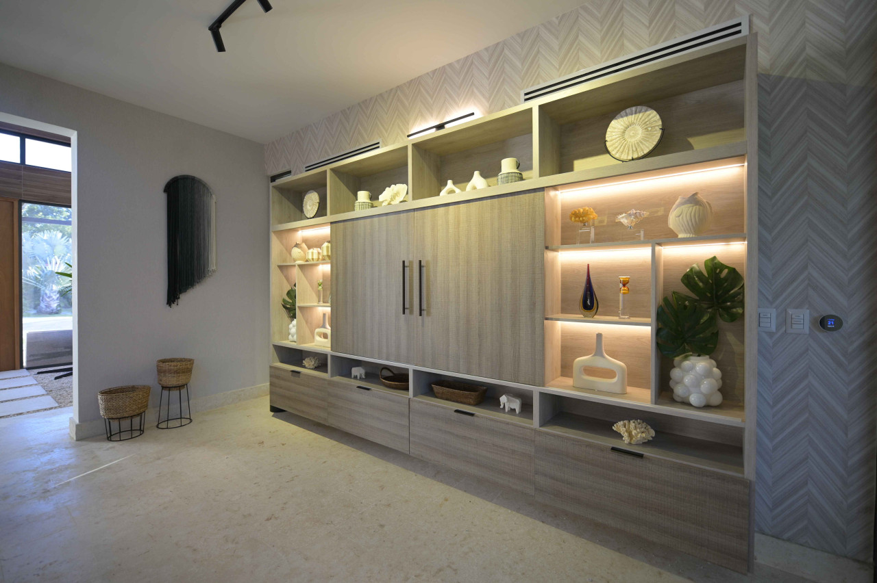 Luxurious 5-Bedroom Villa With Pool And Terrace In Punta Cana Village