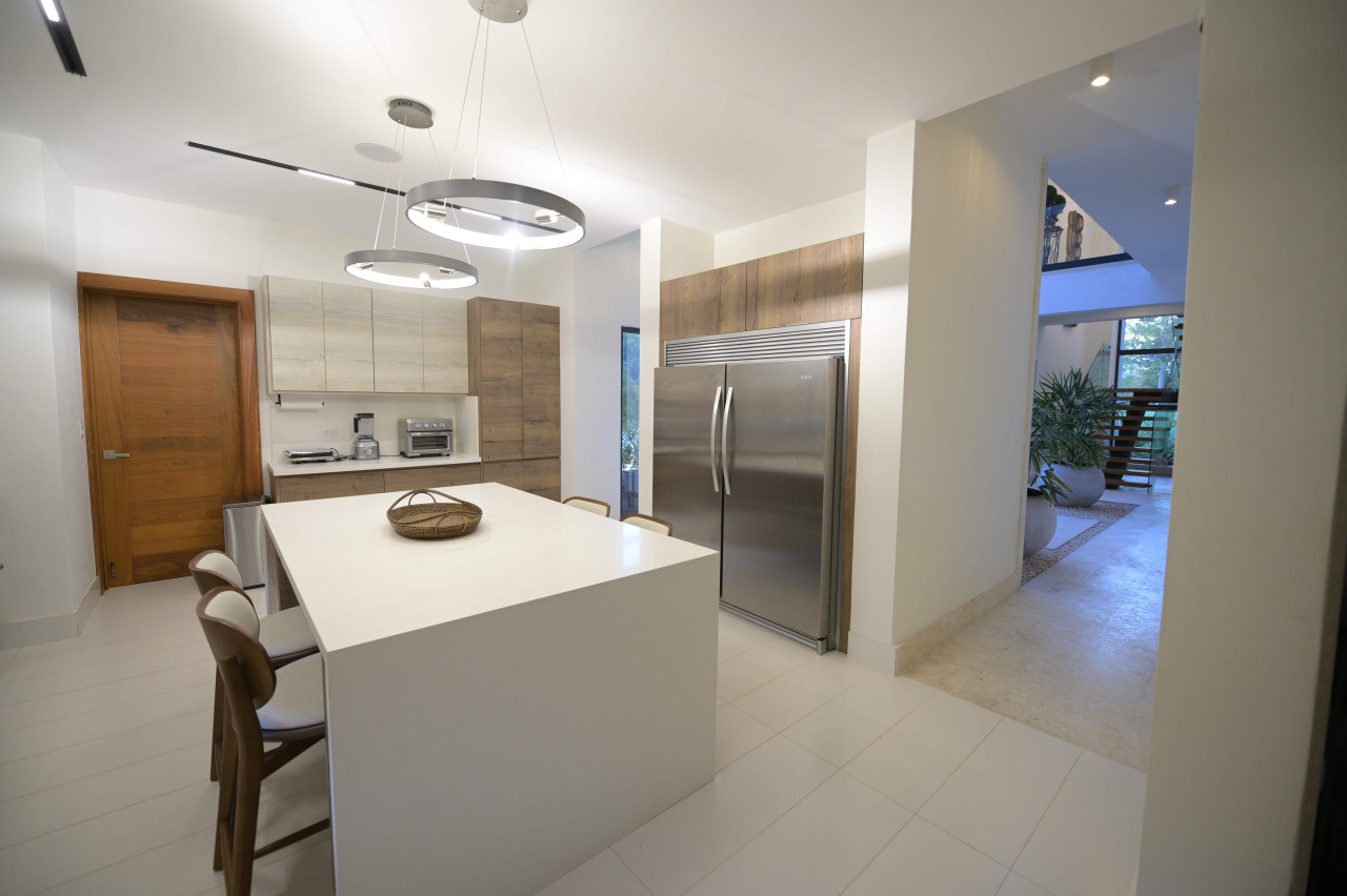 Luxurious 5-Bedroom Villa With Pool And Terrace In Punta Cana Village