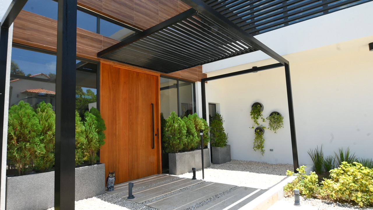 Luxurious 5-Bedroom Villa With Pool And Terrace In Punta Cana Village