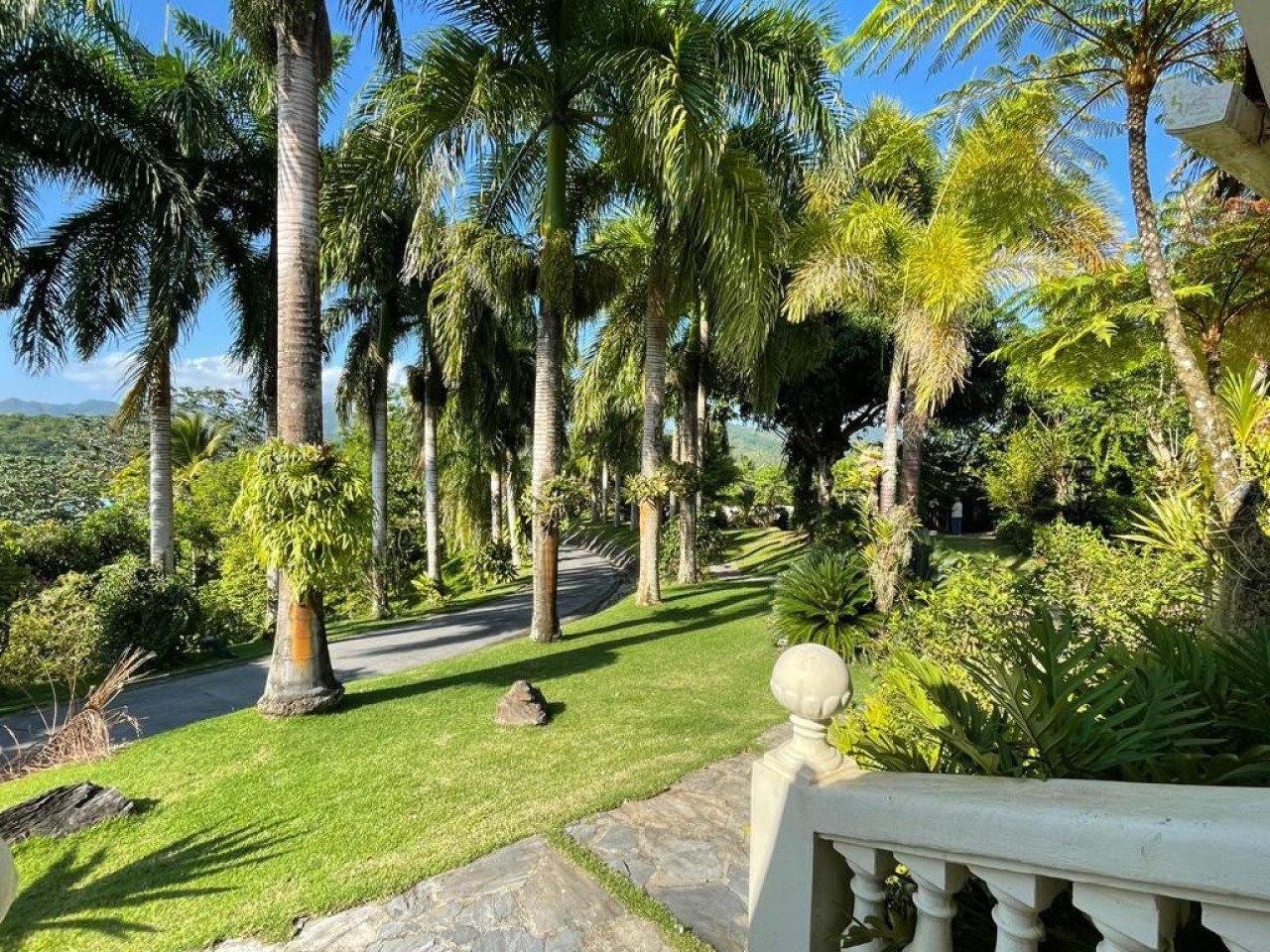 Villa with unbeatable views on top of the mountain