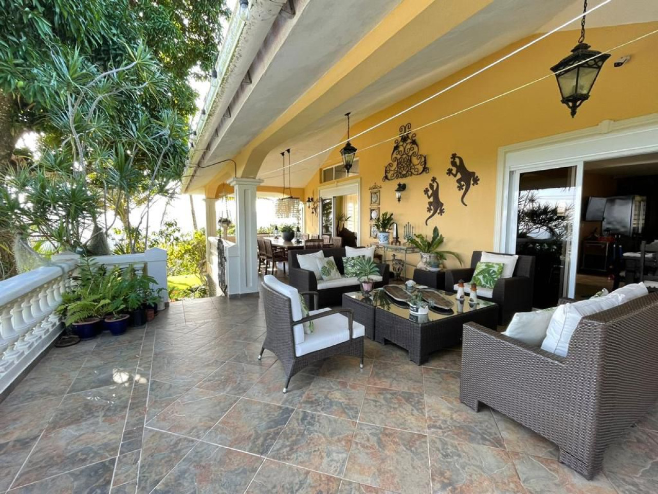 Villa with unbeatable views on top of the mountain