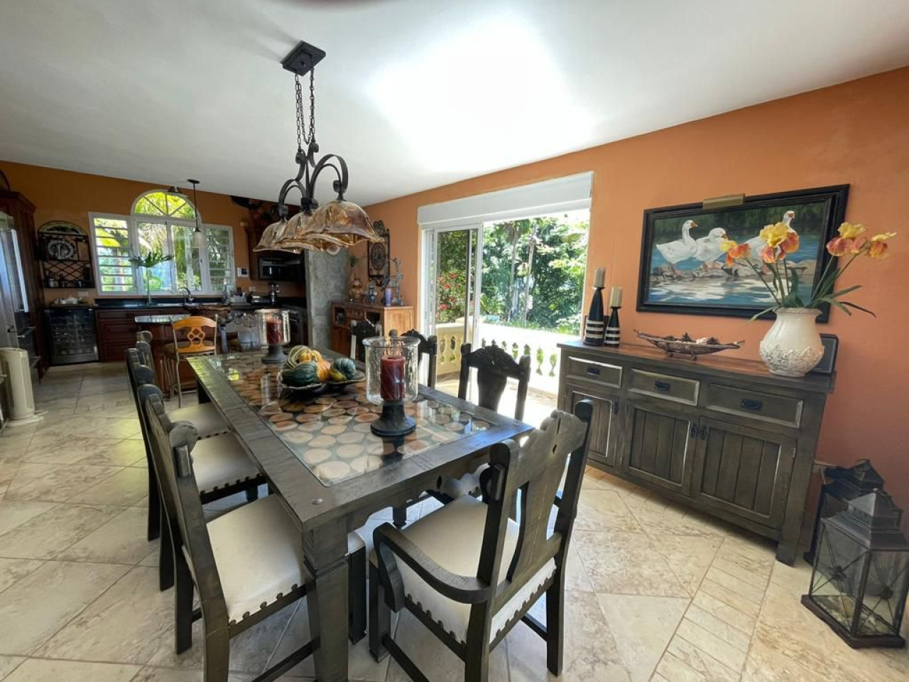 Villa with unbeatable views on top of the mountain
