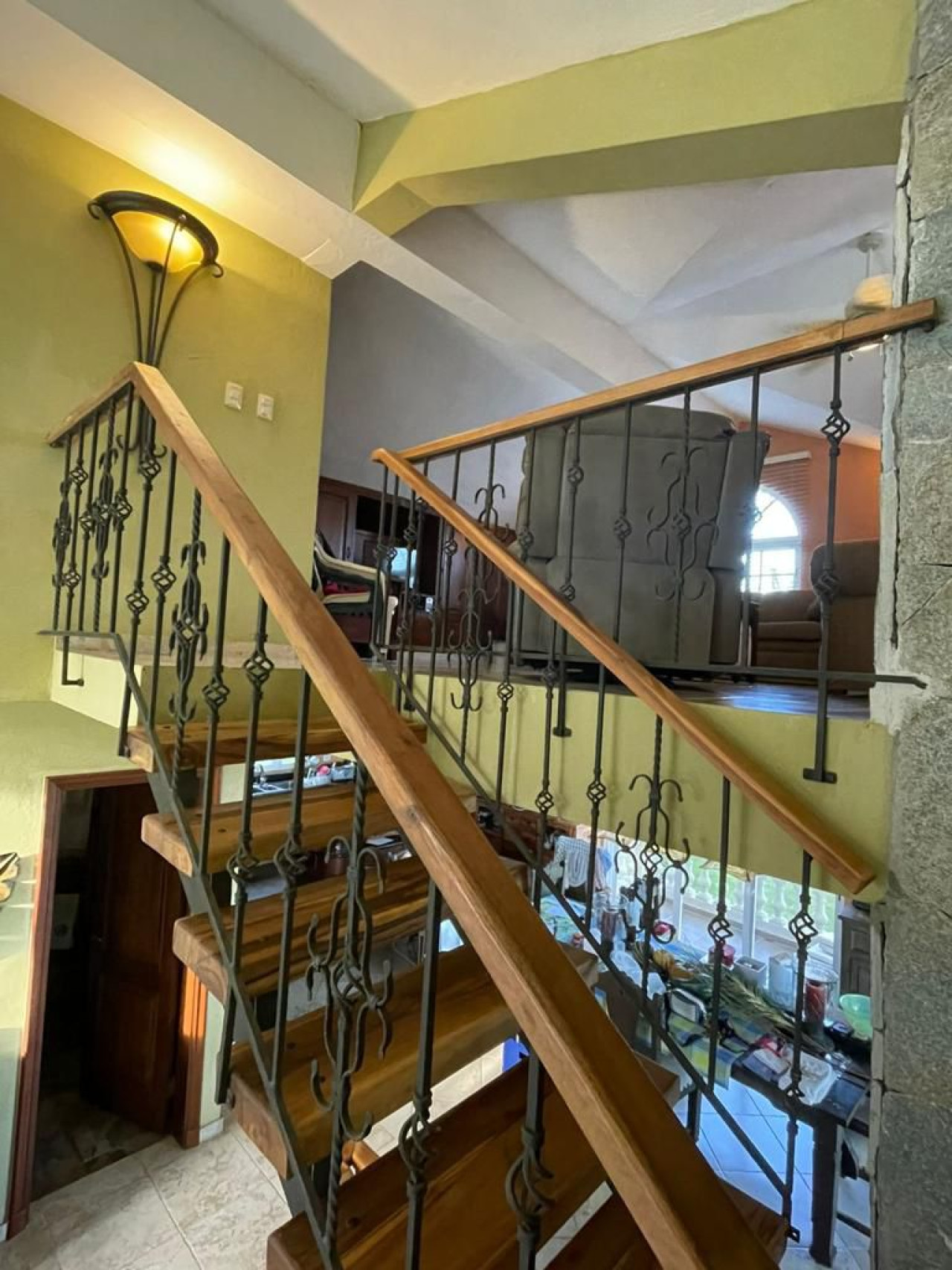 Villa with unbeatable views on top of the mountain