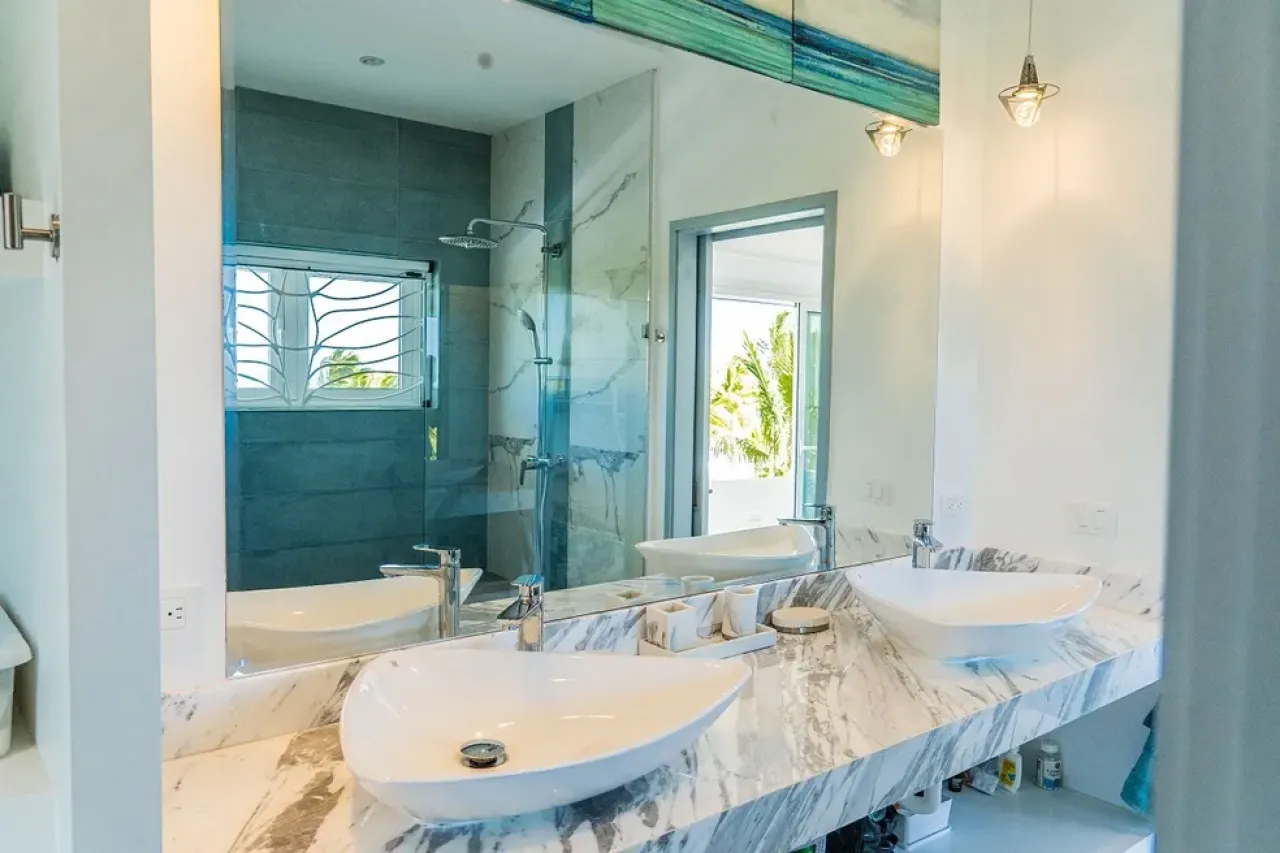 Magnificent beachfront villa