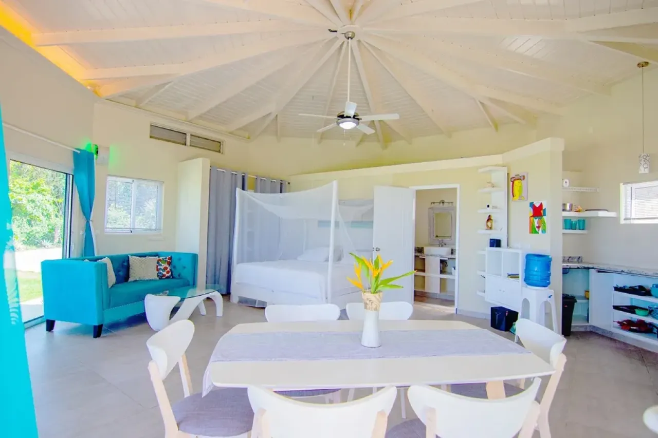 Magnificent beachfront villa