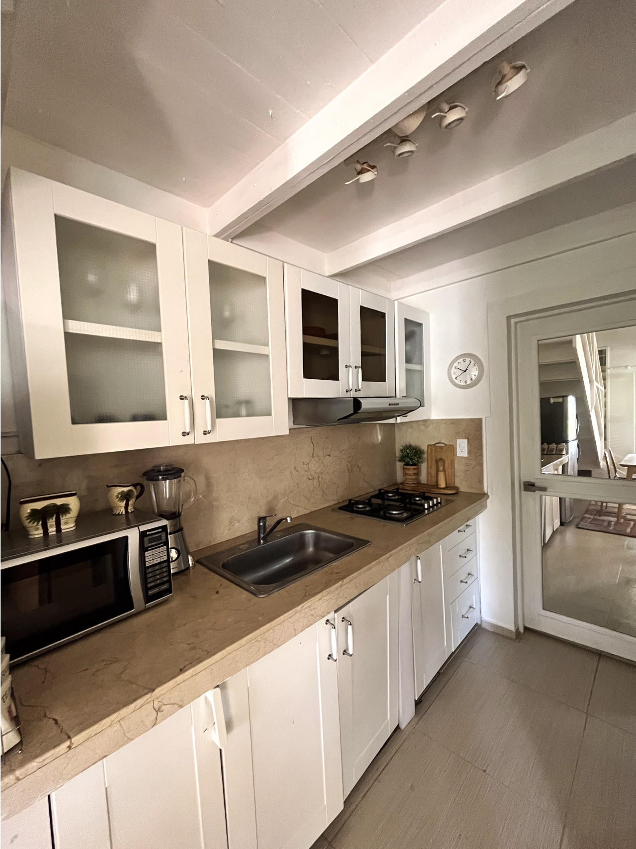 Charming house 50 m from the beach