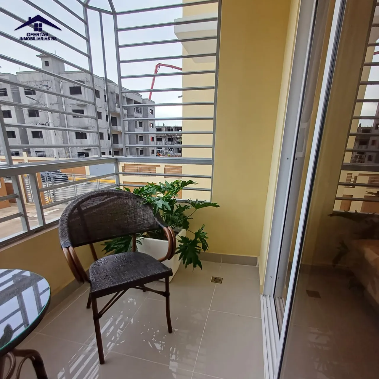 APARTMENT PROJECT LOCATED ON HIPICA AVENUE AND SAN ISIDRO AUTOMOBILE