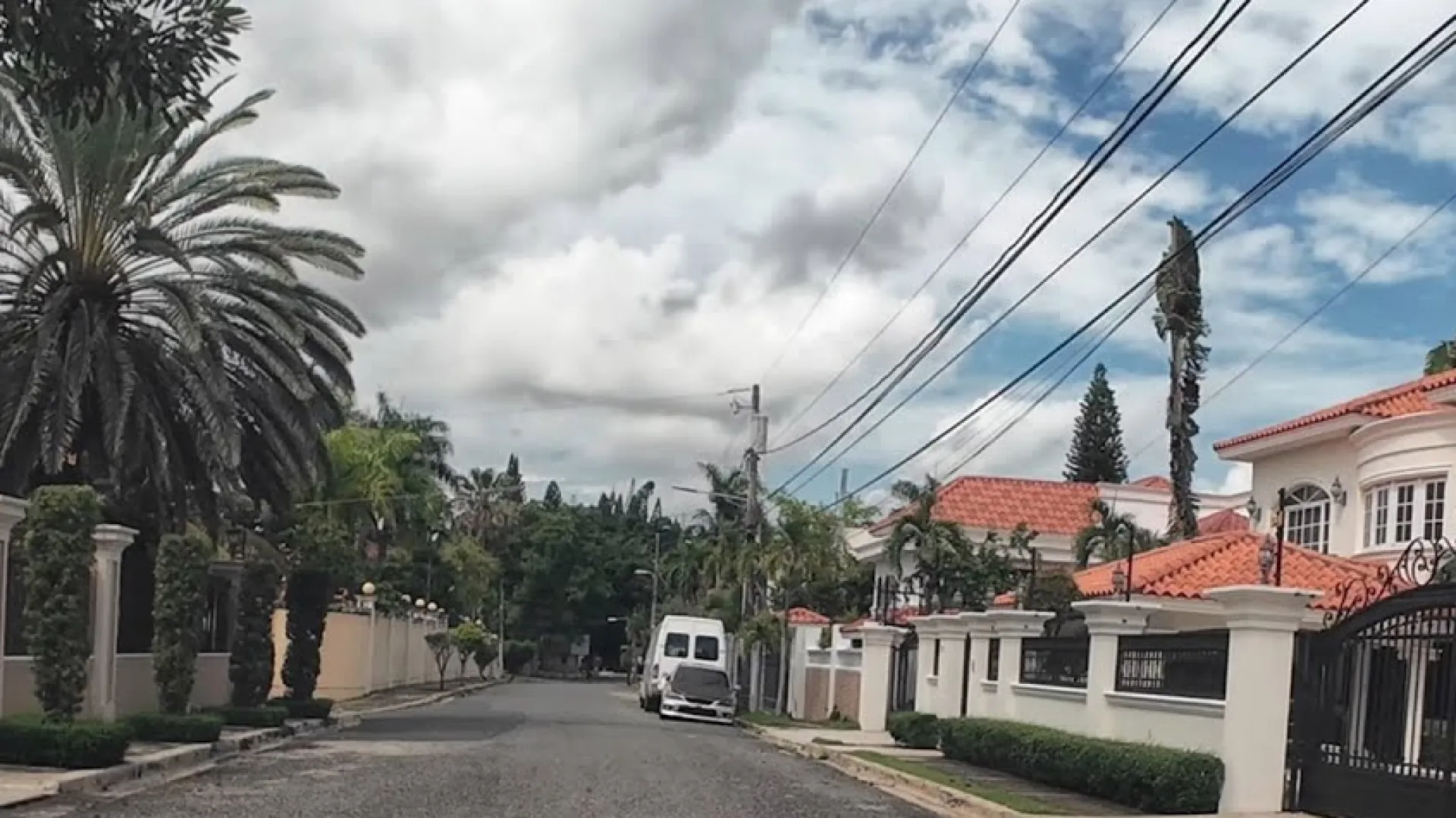 Arroyo Hondo: Acheter ou louer une maison à Arroyo Hondo, Santo Domingo