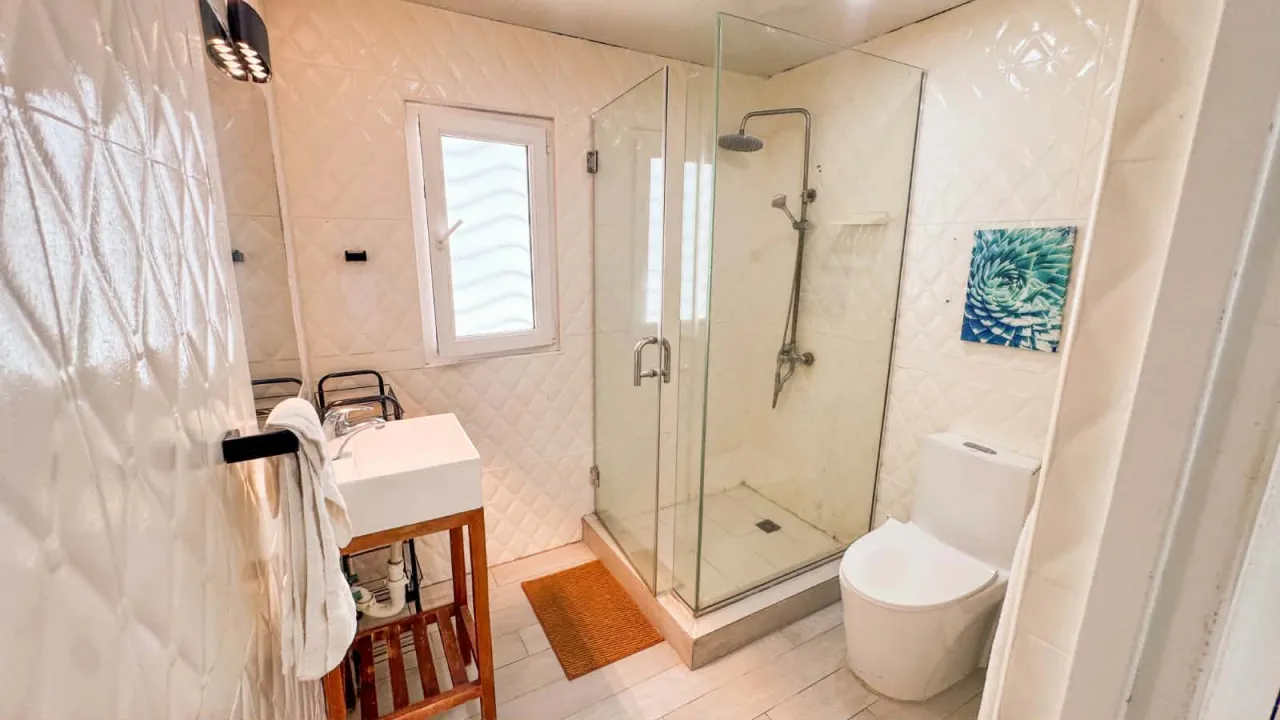 The Bohemian Sosua: Modern 1-BR Minimalist Apartment – Quiet & Secure