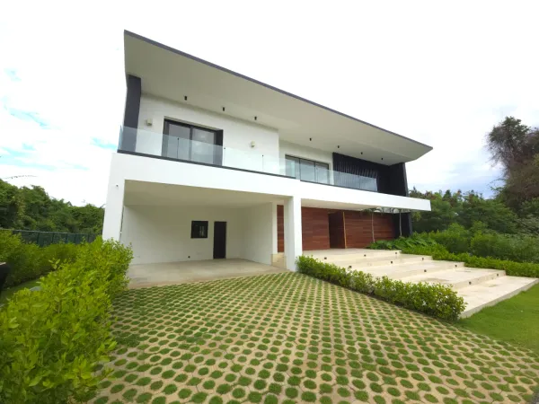 Villa de luxe à vendre à Punta Cana Village | 4 chambres et piscine privée