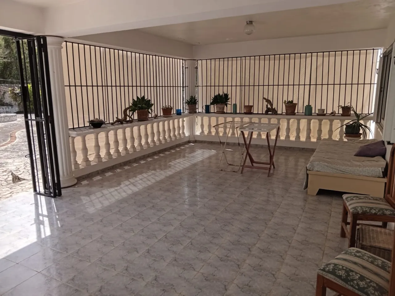 Attractive property with ample land and attractive rental income