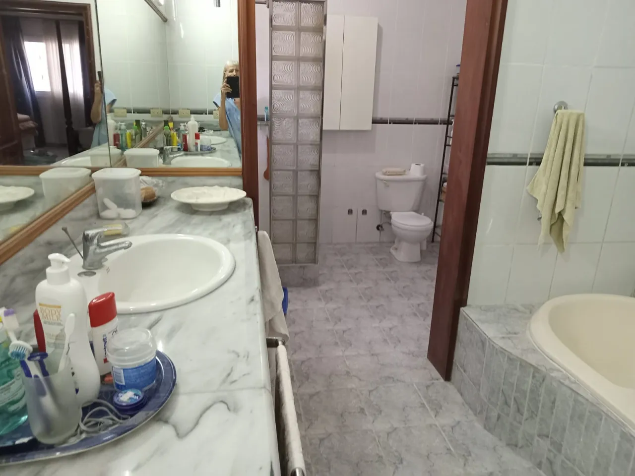Attractive property with ample land and attractive rental income