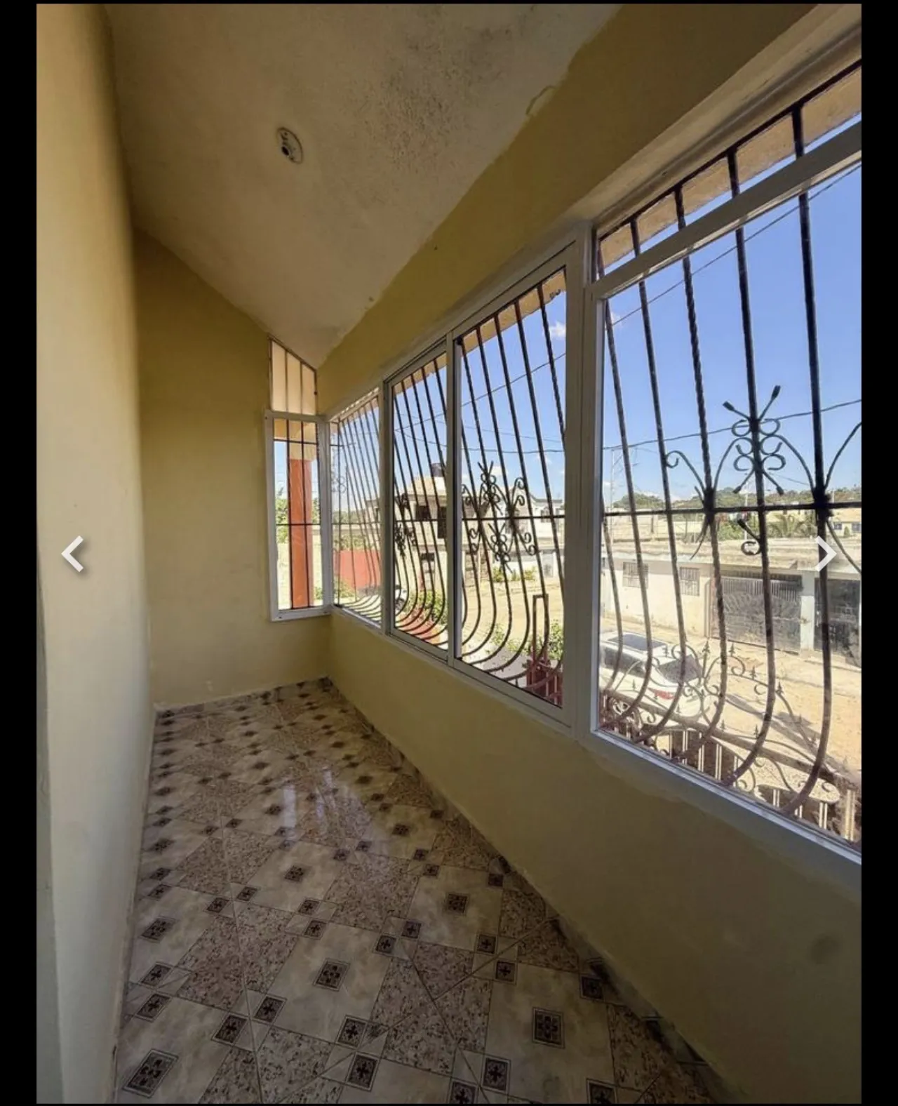 Casa de 2 niveles con 5 habitaciones en Lucerna del Mar, Santo Domingo Este