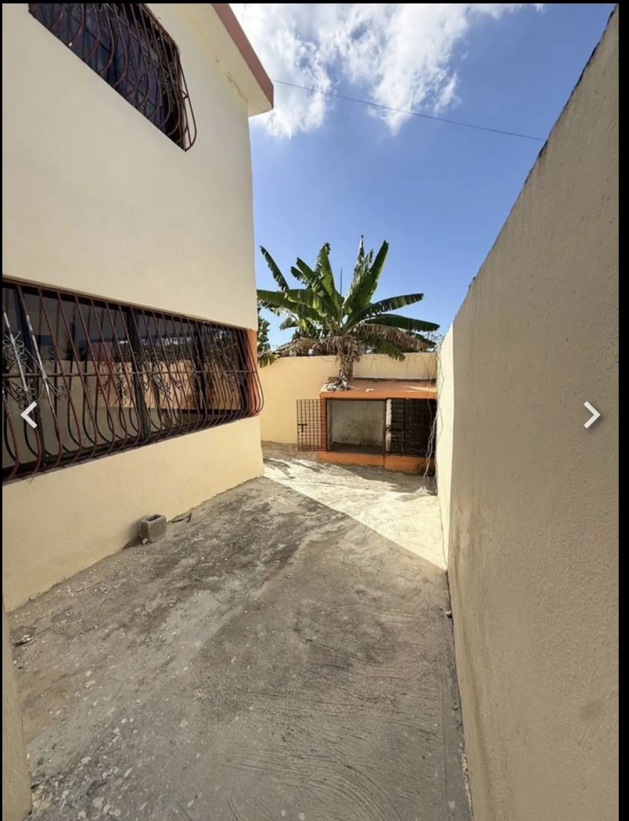 Casa de 2 niveles con 5 habitaciones en Lucerna del Mar, Santo Domingo Este photo 2